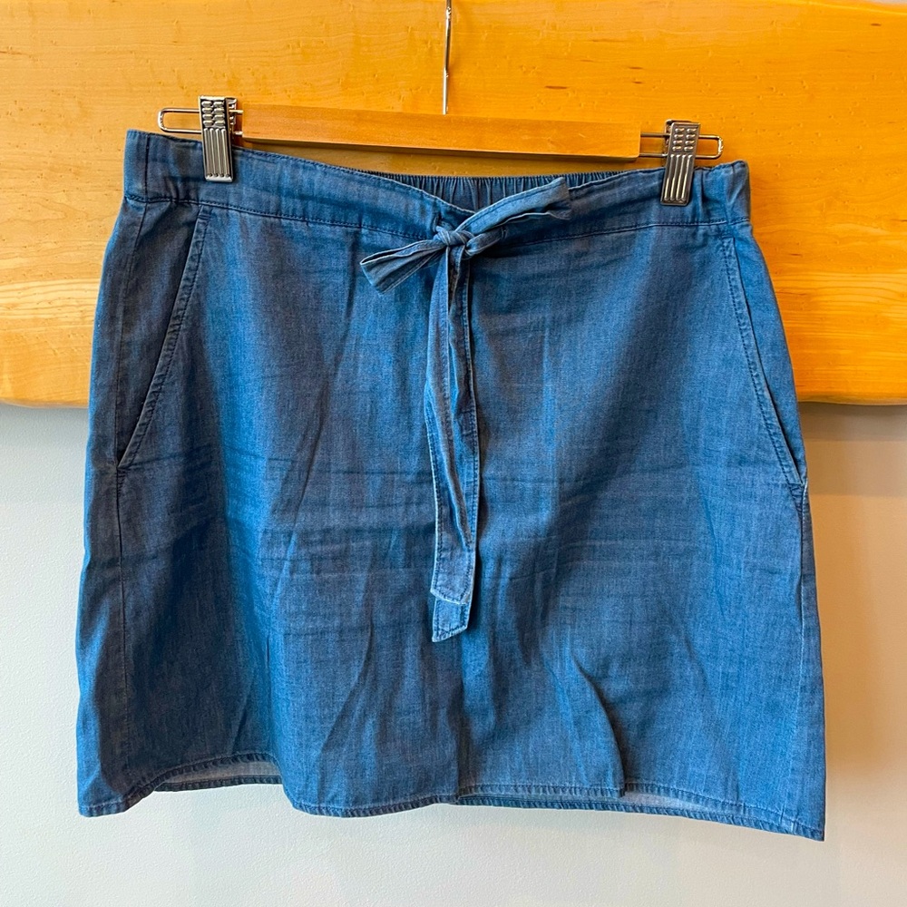 Draper James pull on chambray denim skirt size small